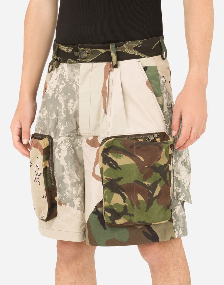 Camouflage patchwork cargo shorts - 4