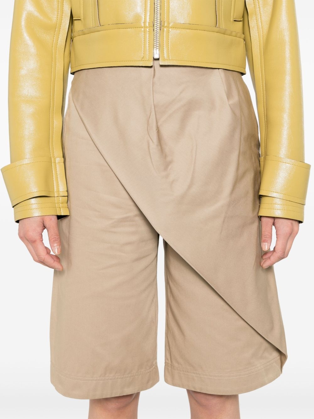overlapping faille pleated shorts - 5