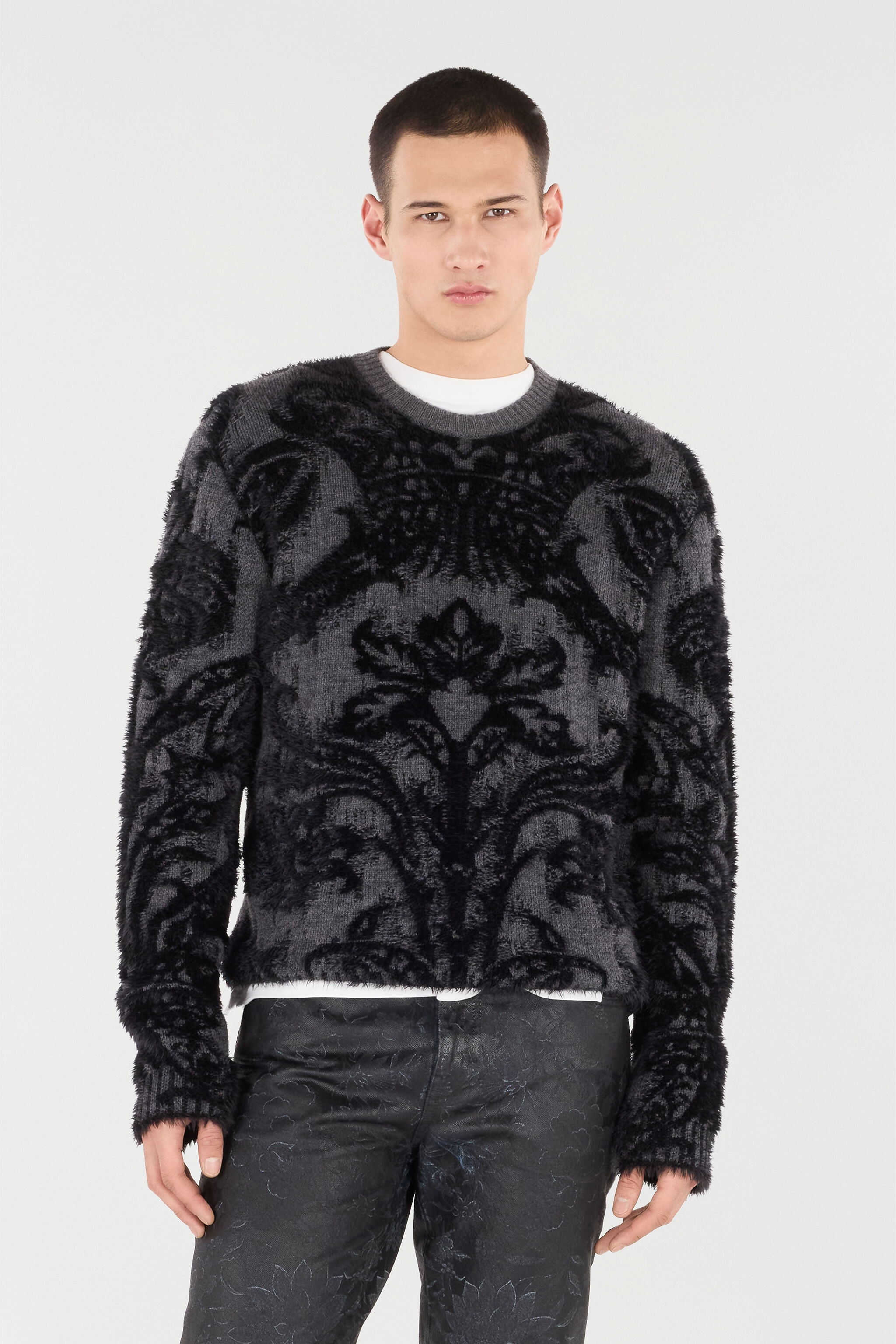 Sweater With Plush Brocade Pattern - 3