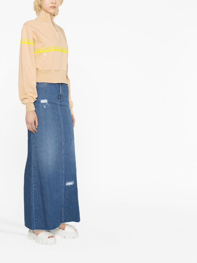 half-zip sweatshirt 4