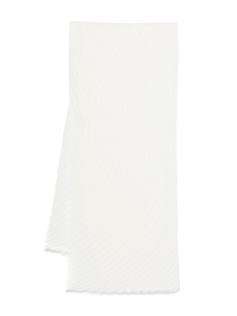 pleated stole 1
