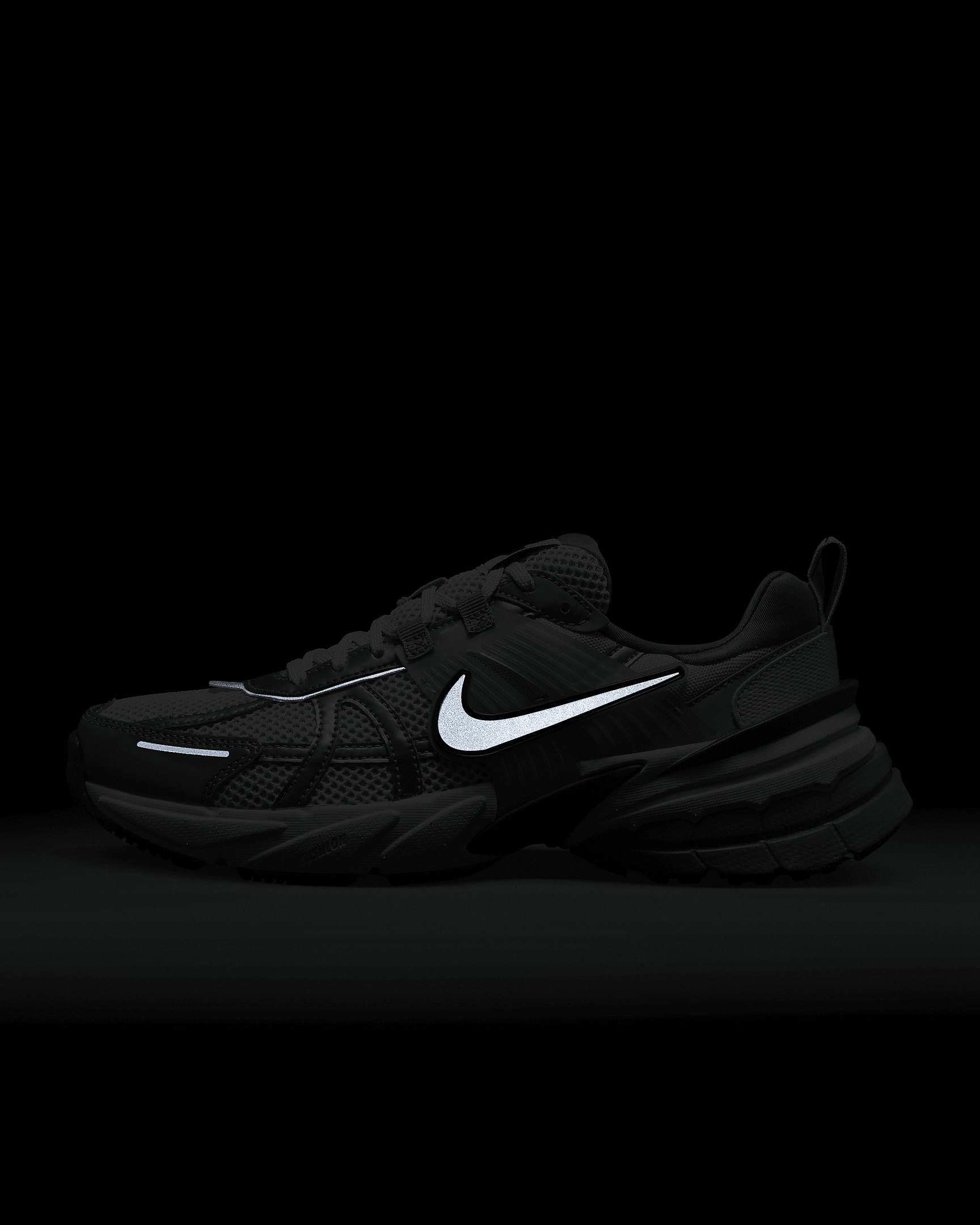 Nike V2K Run Women's Shoes - 11