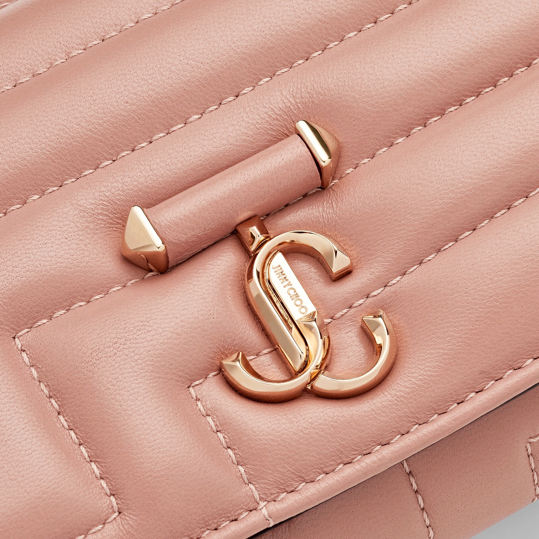 Varenne Avenue Wallet W/Chain
Ballet Pink Quilted Nappa Leather Wallet with Chain - 6