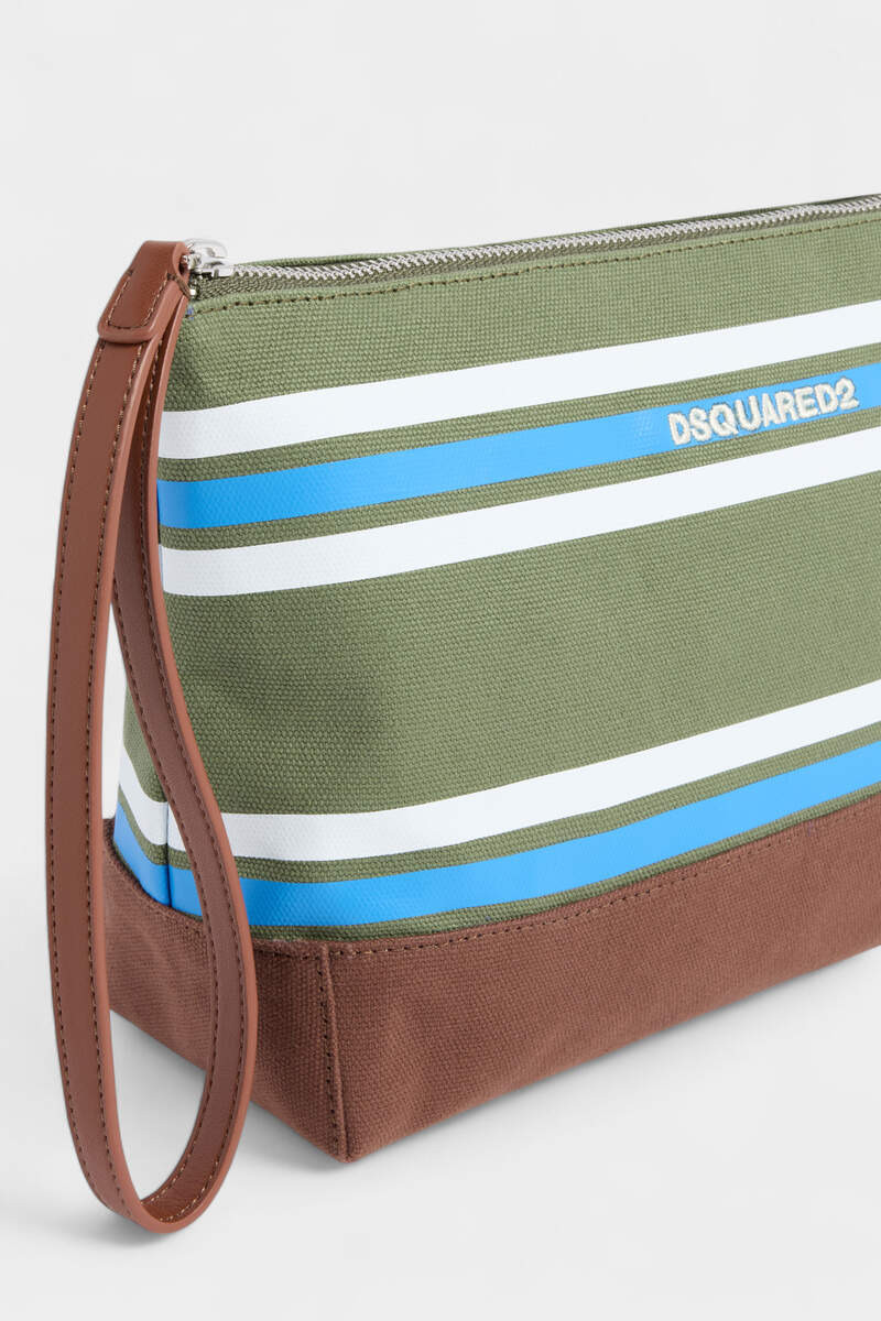 D2 COLLEGE BEAUTY CASE 3