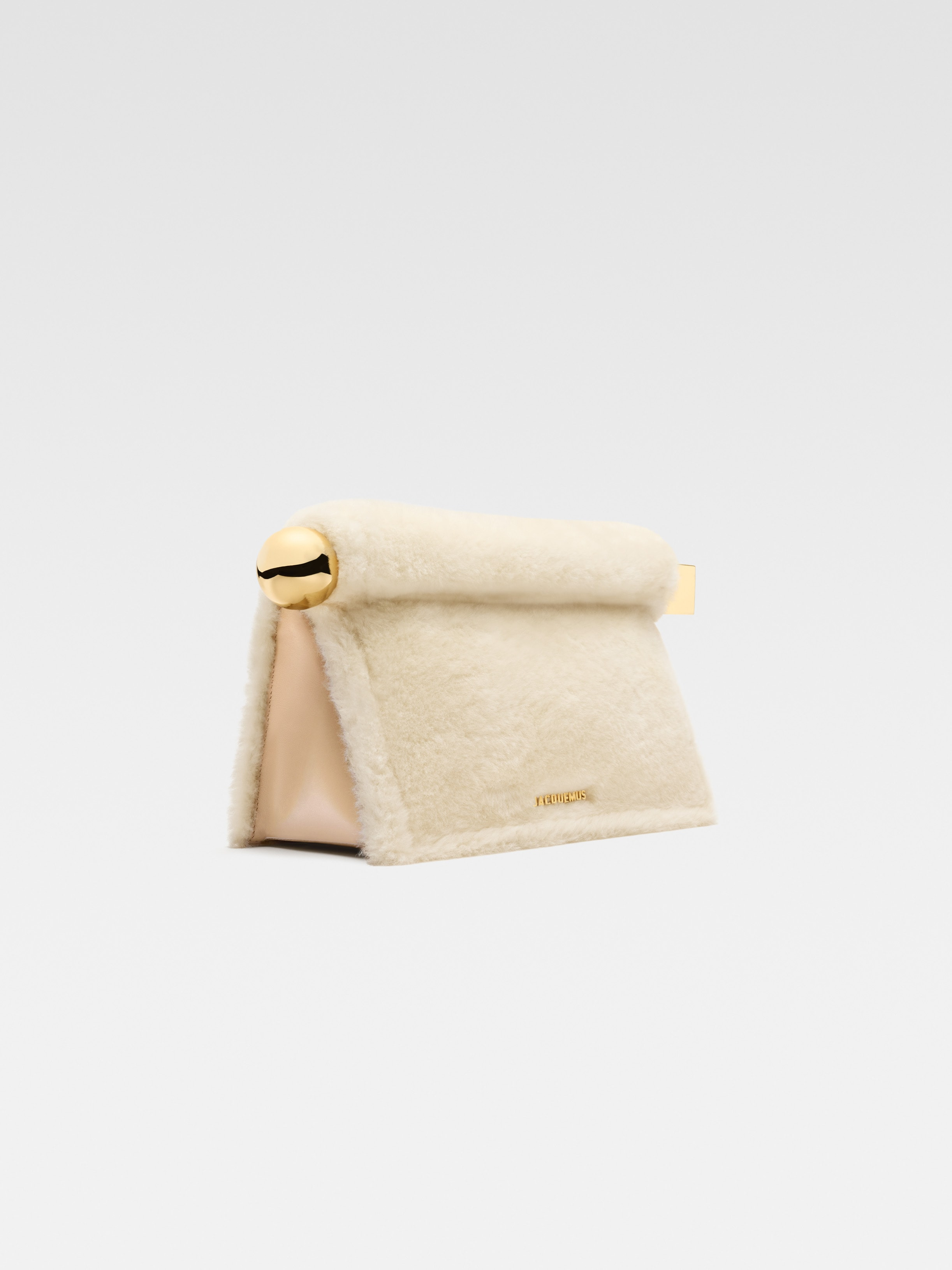 The Rond Carré clutch - 2