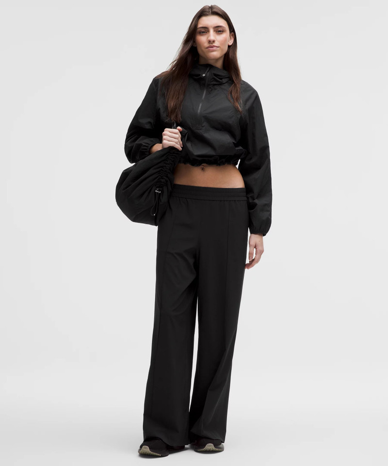 Breezily Mid-Rise Pant *Short 1