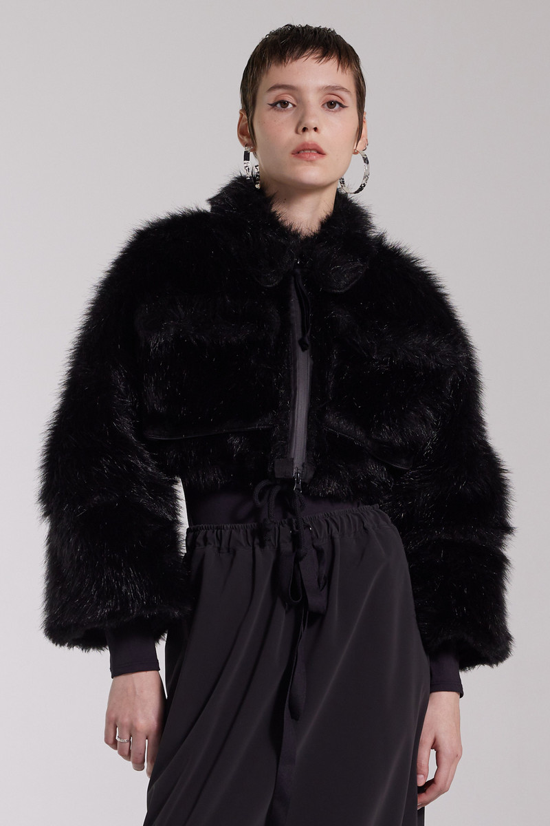 Lilla Tre Zip Faux Fur Black 3