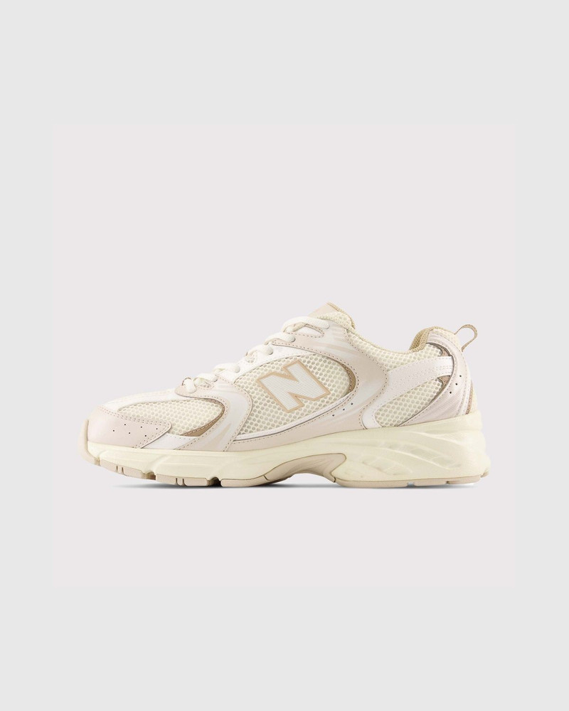 New Balance New Balance – MR530AA Beige outlook