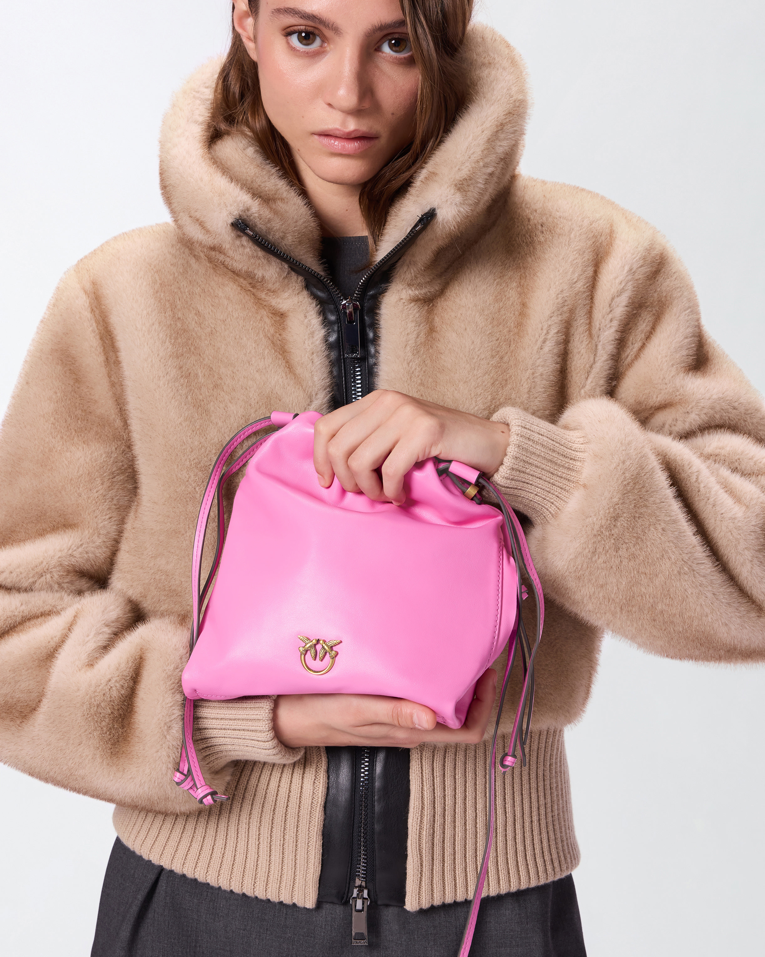 LEATHER MINI SLOUCHY BAG WITH LOVE BIRDS LOGO - 6