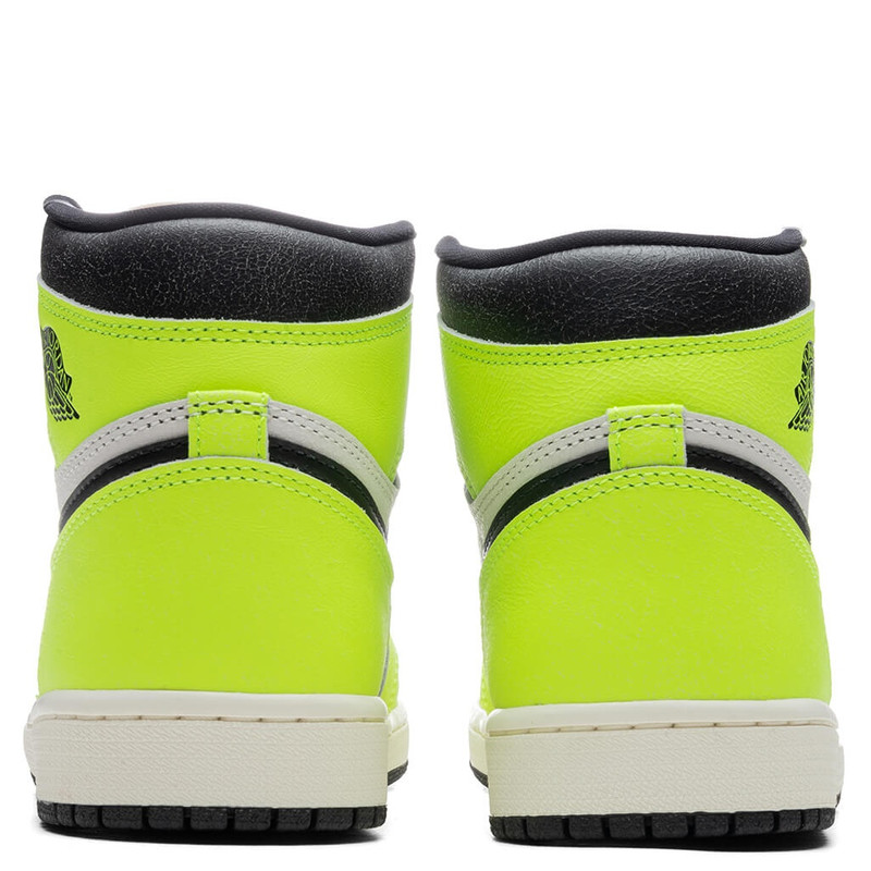 Jordan AIR JORDAN 1 RETRO HIGH OG 'VISIONAIRE' - VOLT/BLACK/SAIL outlook