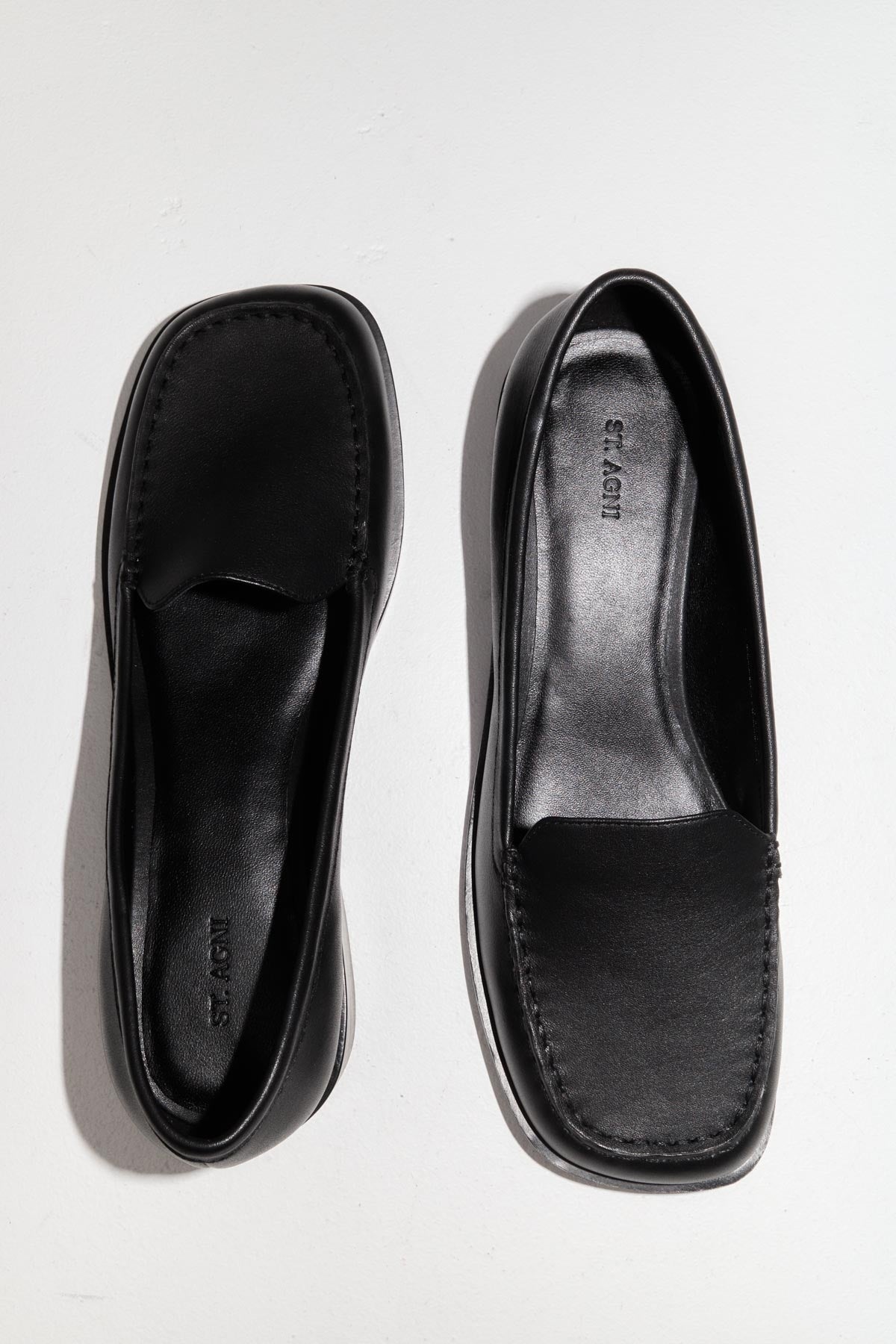Classic Loafer - Black - 3