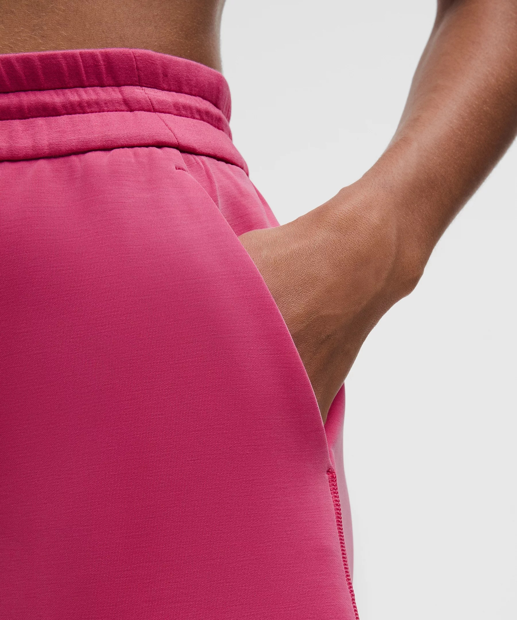 Softstreme High-Rise Short 4" - 6