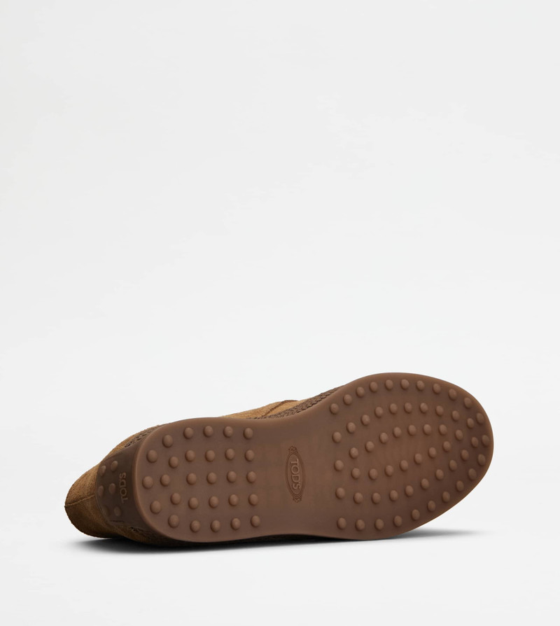DESERT BOOTS IN SUEDE - BROWN 4