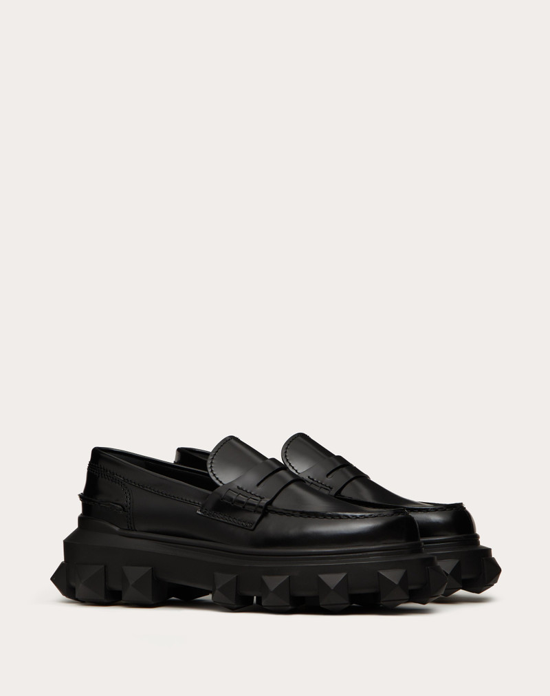 Valentino BRUSHED CALFSKIN TRACKSTUD LOAFER outlook