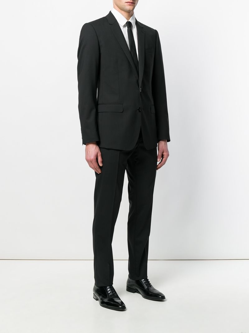 classic style suit - 3