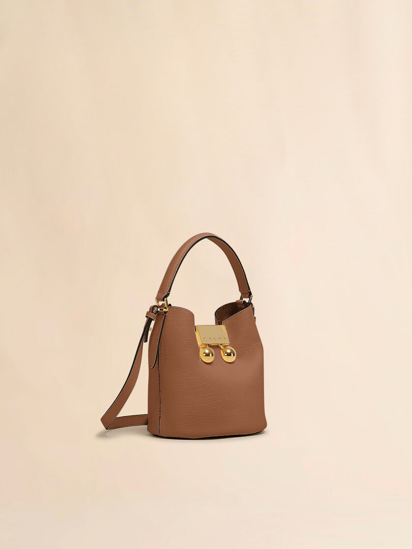 BROWN LEATHER TRUNKAROO BUCKET BAG - 5