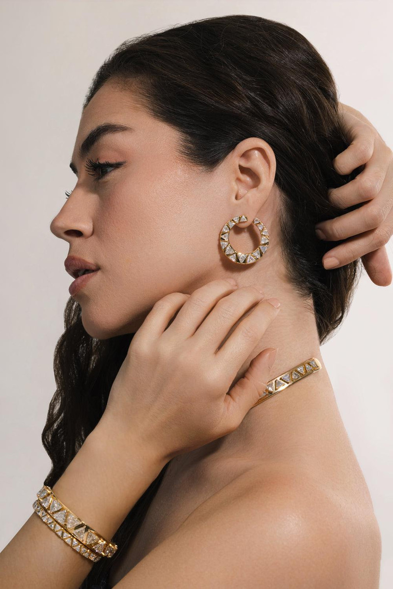 Marina B Diamond Triangolini Bangle Bracelet outlook