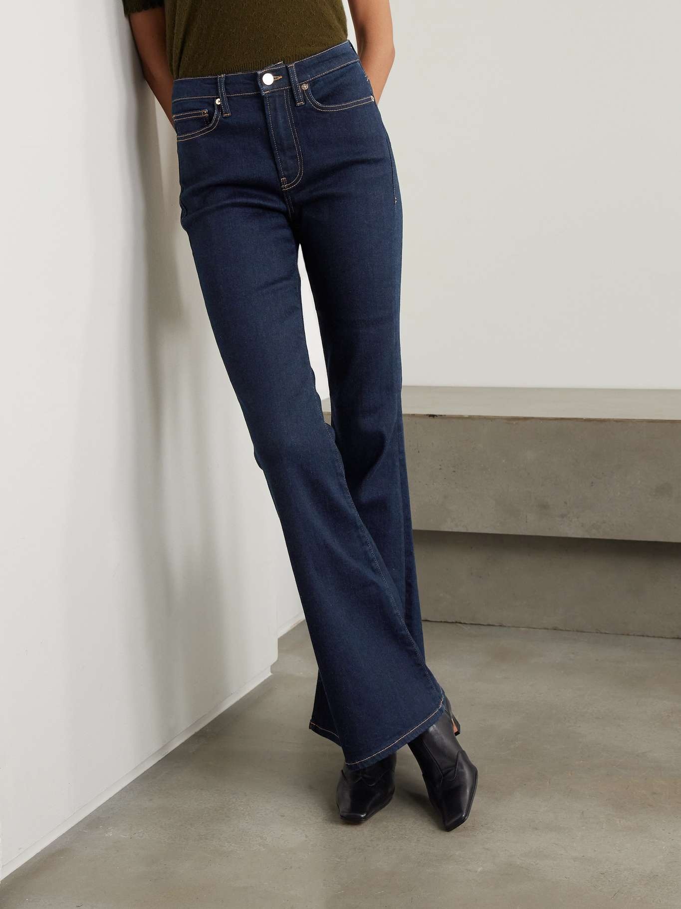 Le High Flare high-rise flared jeans - 3