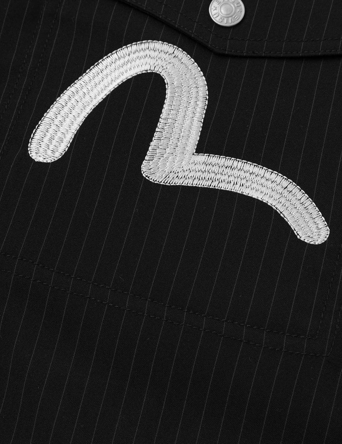 Seagull and Logo Embroidery Fashion Fit Striped Woven Shorts - 5