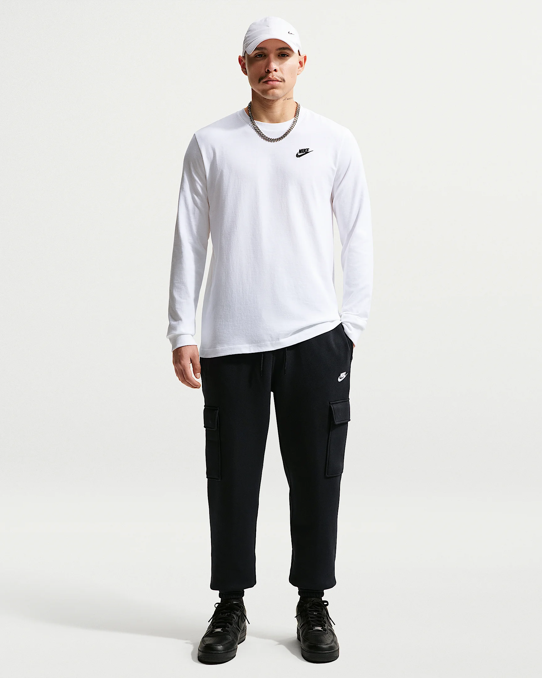 Nike Club Men's Fleece Cargo Pants - 1