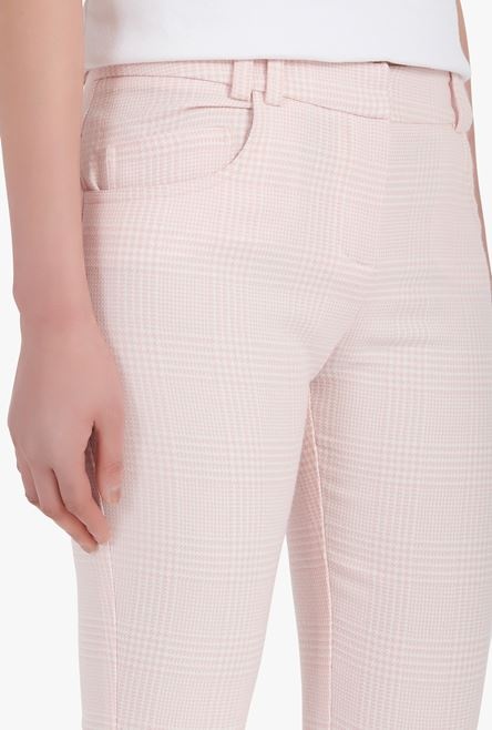White and pale pink checkered flared pants - 8