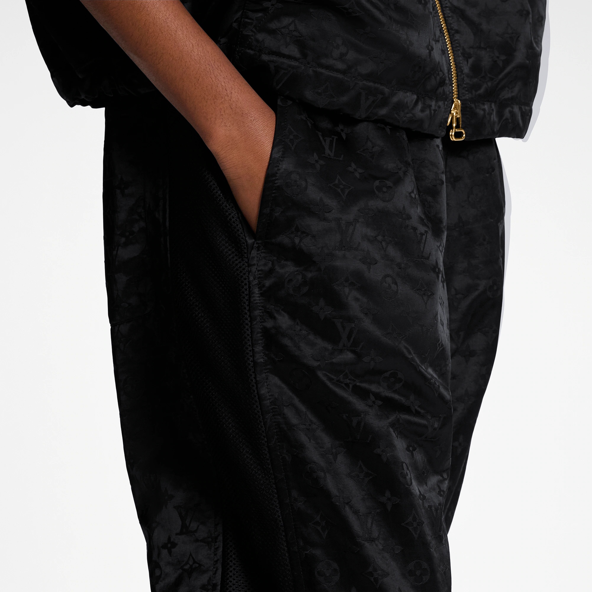 Shiny Monogram Cropped Jogging Pants - 2