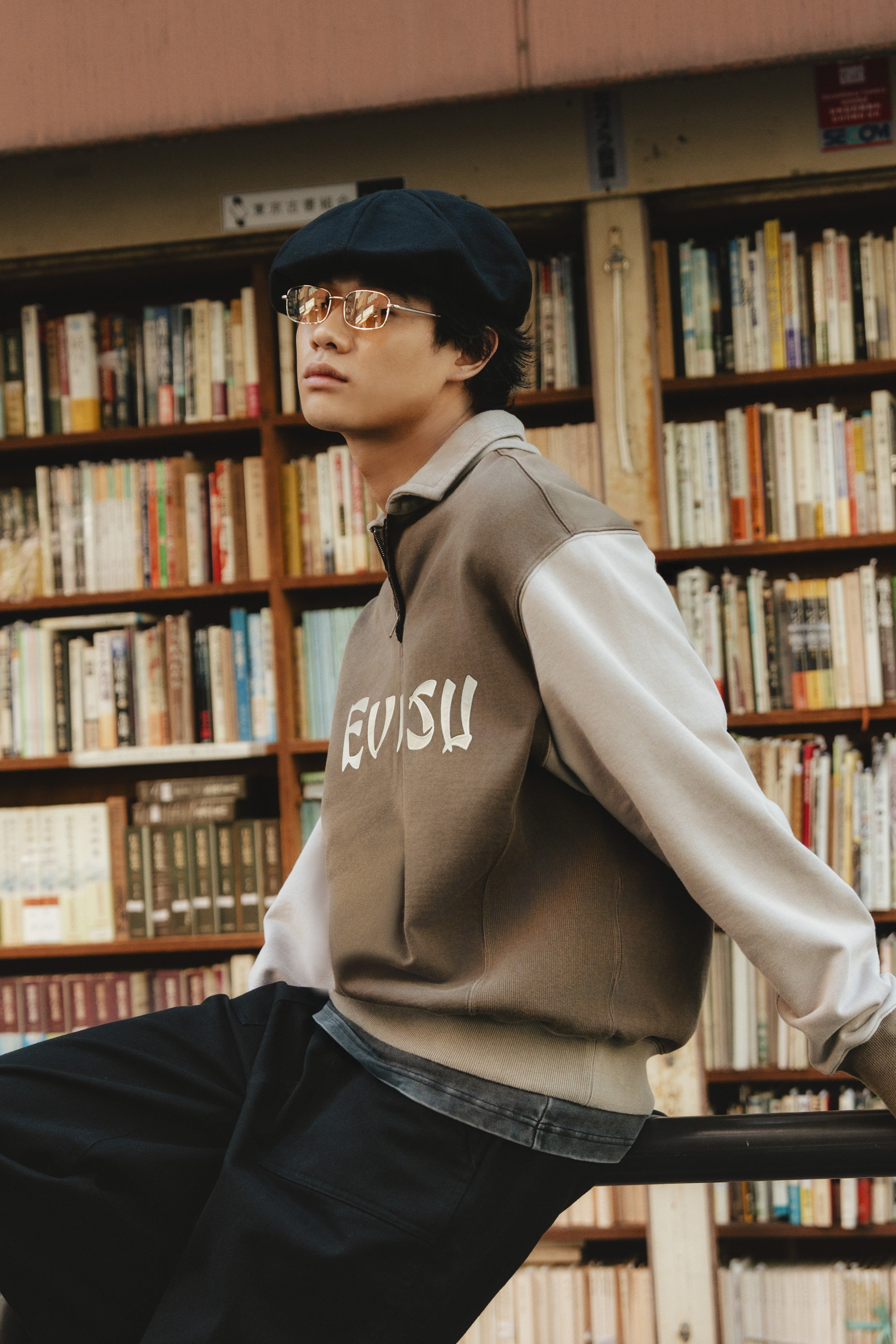 Logo Appliqué Regular Fit Half-Zip Color-Blocking Sweatshirt - 3