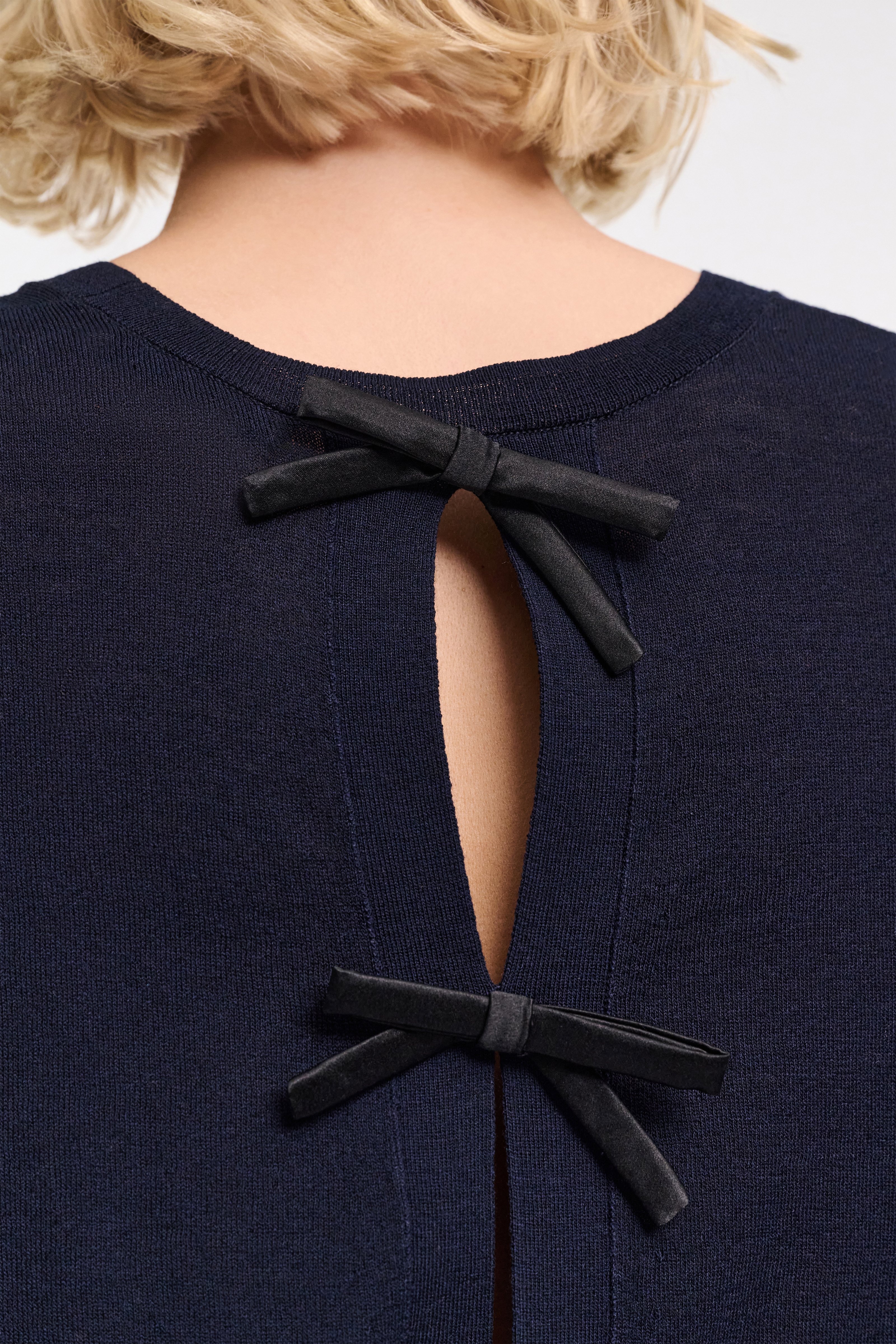 REFINED ESSENTIALS I pullover - 5