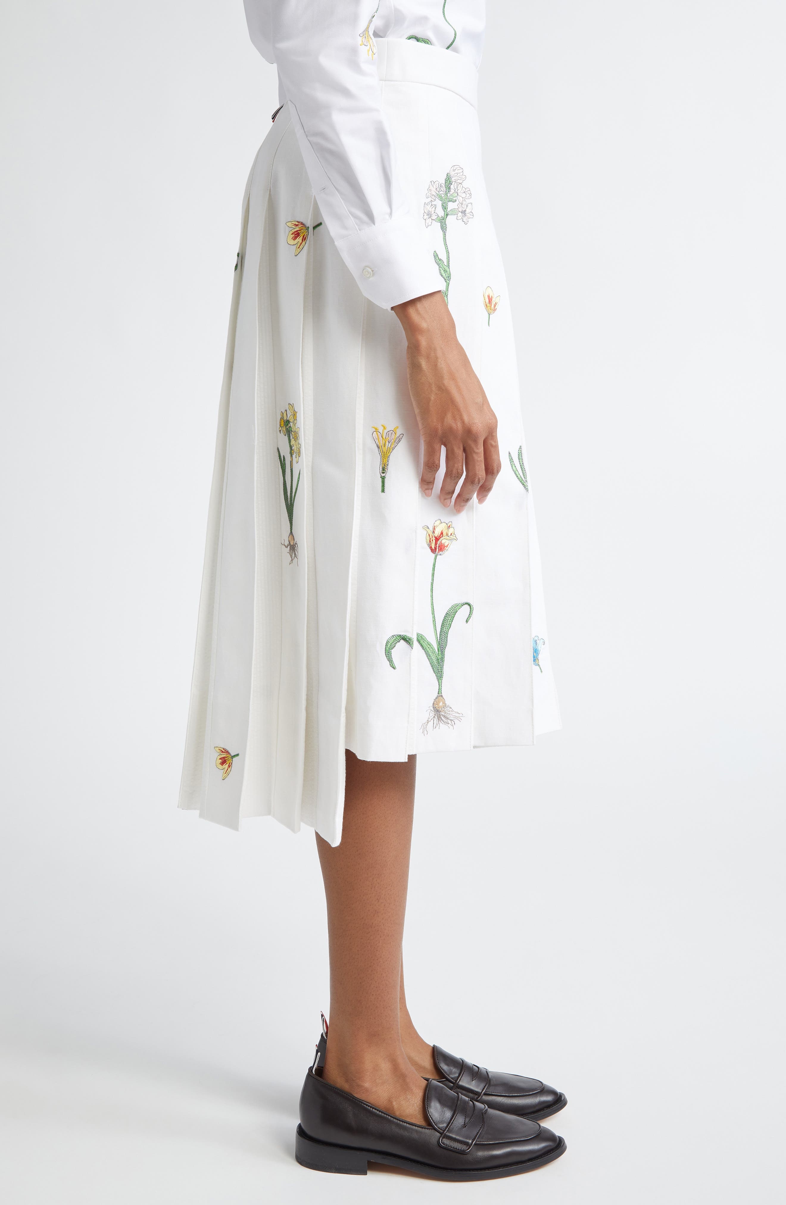 Thom Browne Botanical Embroidered Pleated Cotton & Linen Midi Skirt in White at Nordstrom - 4