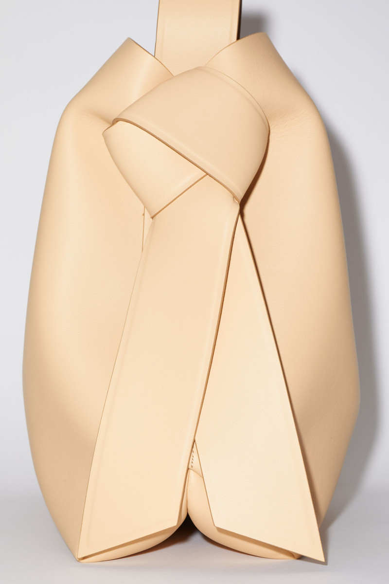 Musubi midi shoulder bag - Dune beige 8