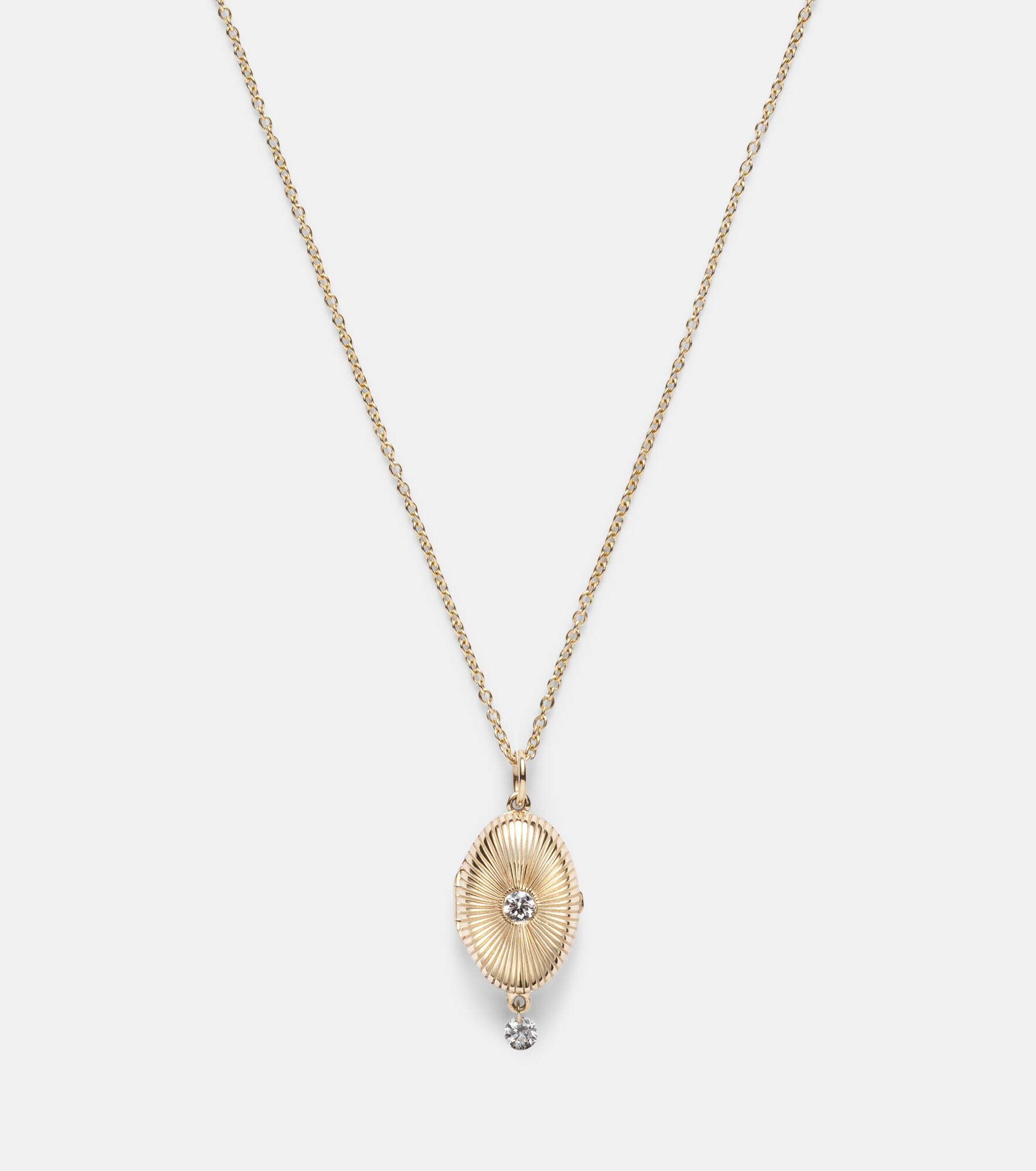 9kt gold locket necklace with diamonds - 4