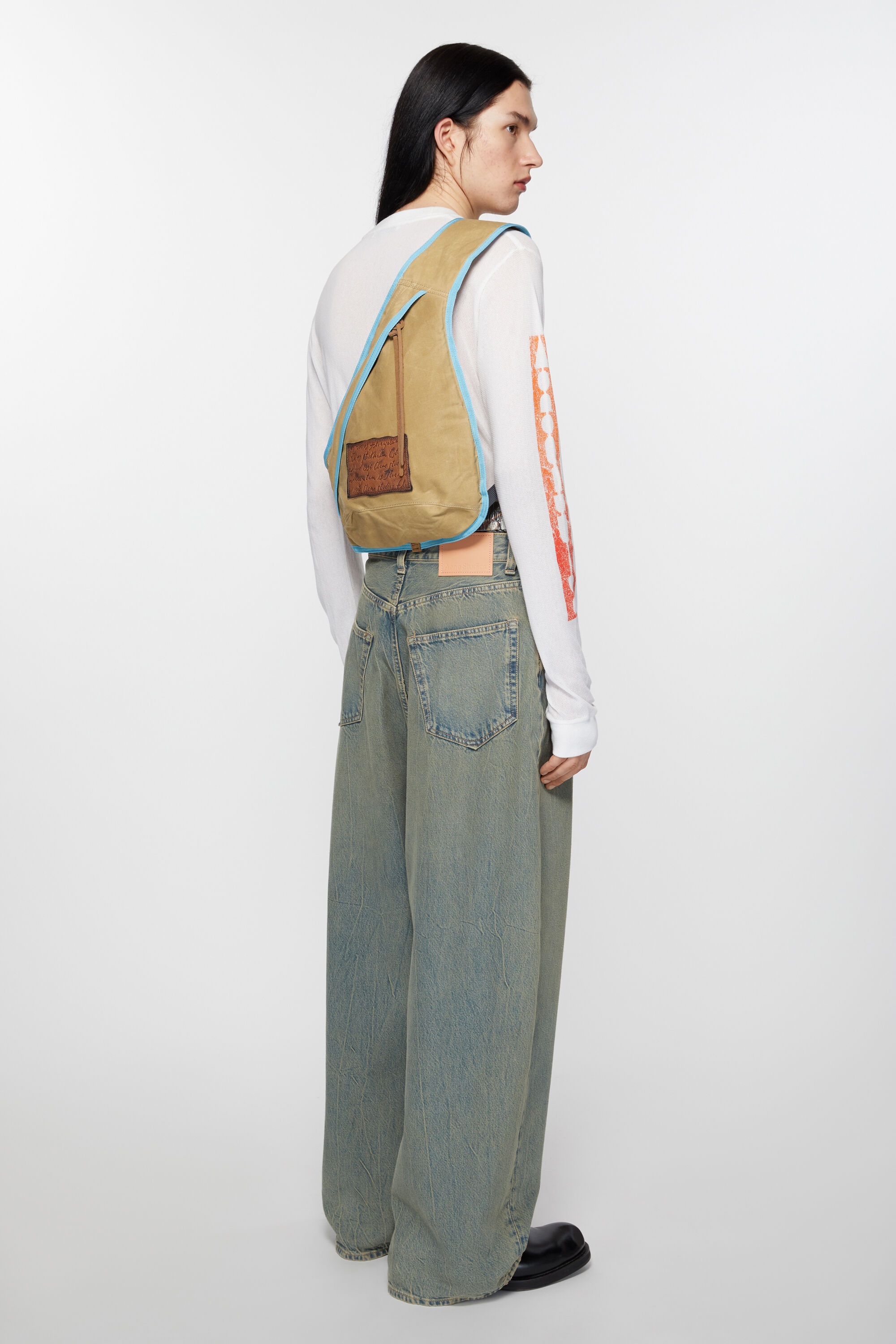 Sling backpack - Beige/blue - 3
