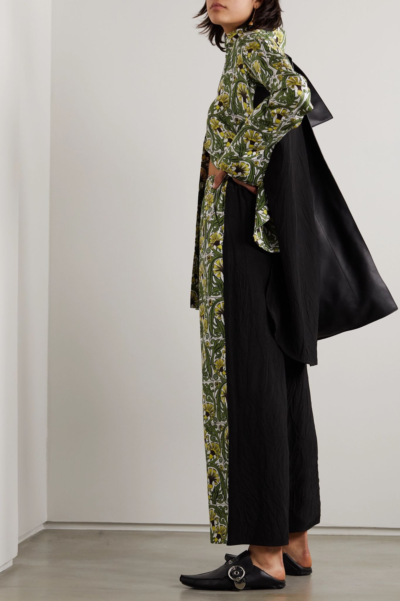 Printed silk-twill and crepe wide-leg pants - 2