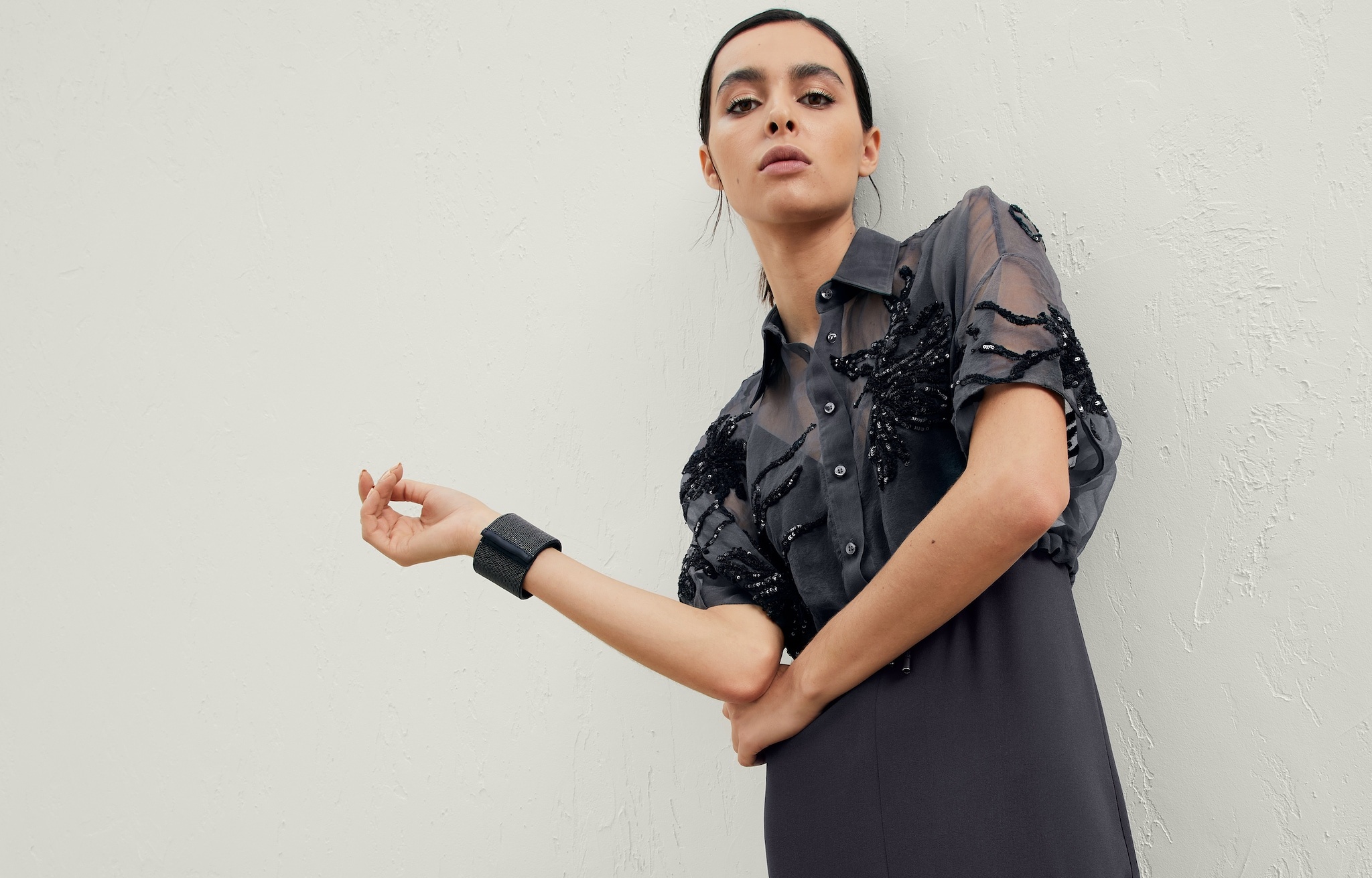 Silk sablé crêpe dress with marine flower embroidery shirt in crispy silk - 6