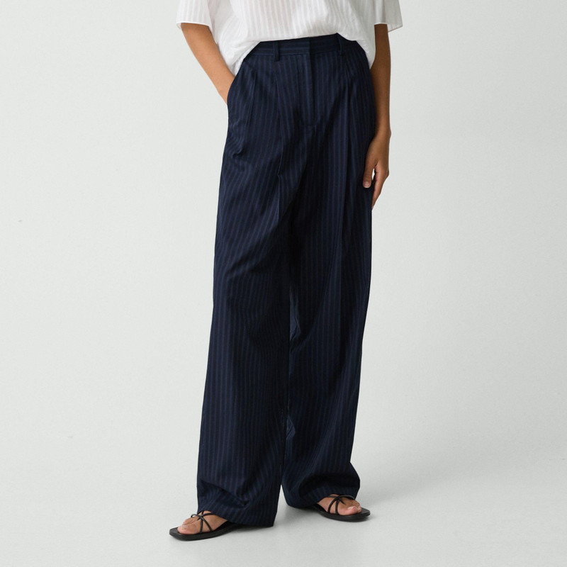 Double Pleat Pant in Linear Cotton 5