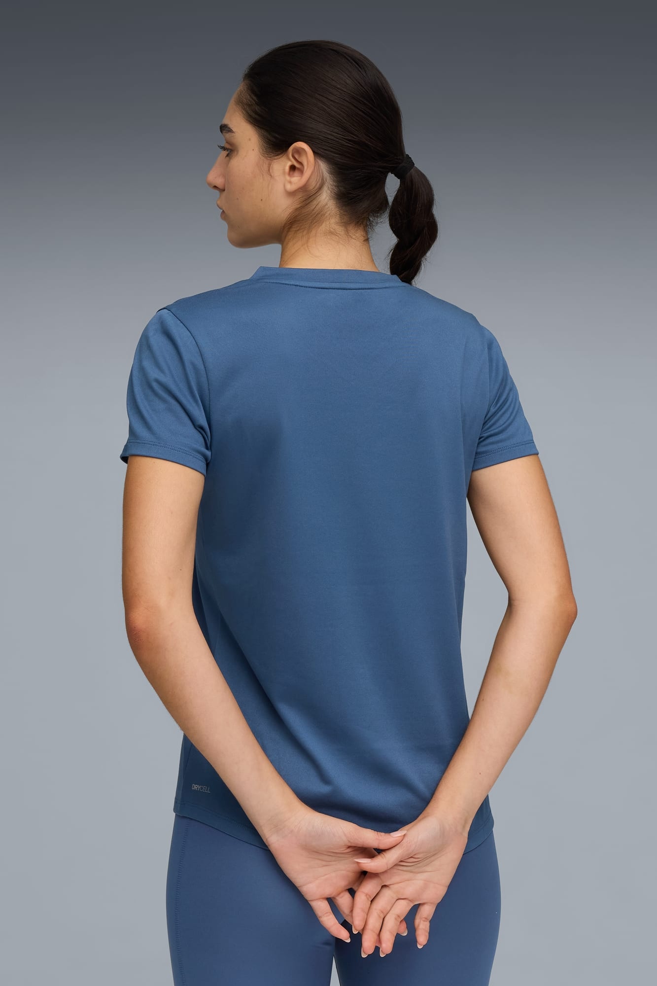 TAD ESSENTIALS V-Neck Tee Women - 4