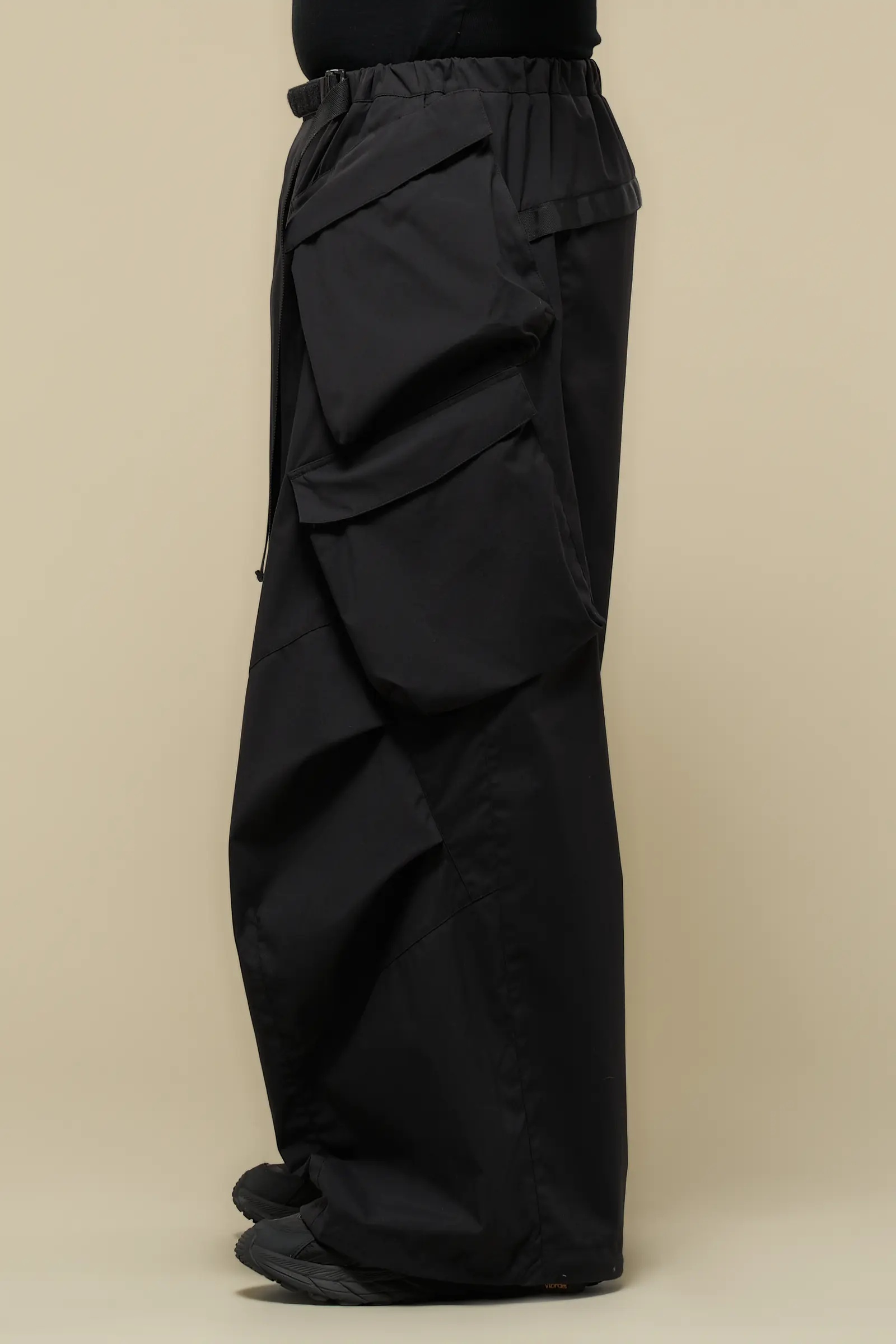 P56A-E Encapsulated Nylon Double Cargo Trouser Black - 11