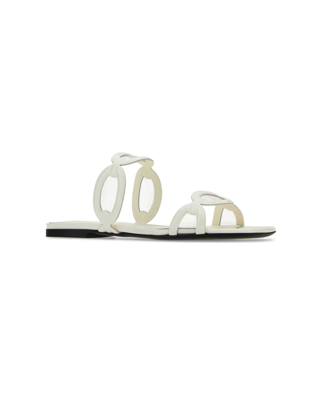 サンダル・ミュール Valentino Garavani Ivory Pvc Chain 1967 slippers Valentino Ivory Pvc Valentino Garavani Chain 1967 Slippers