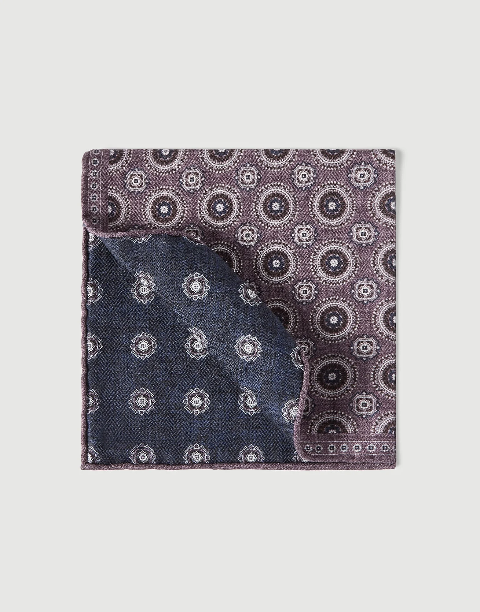 Silk pocket square with medallion design - 1