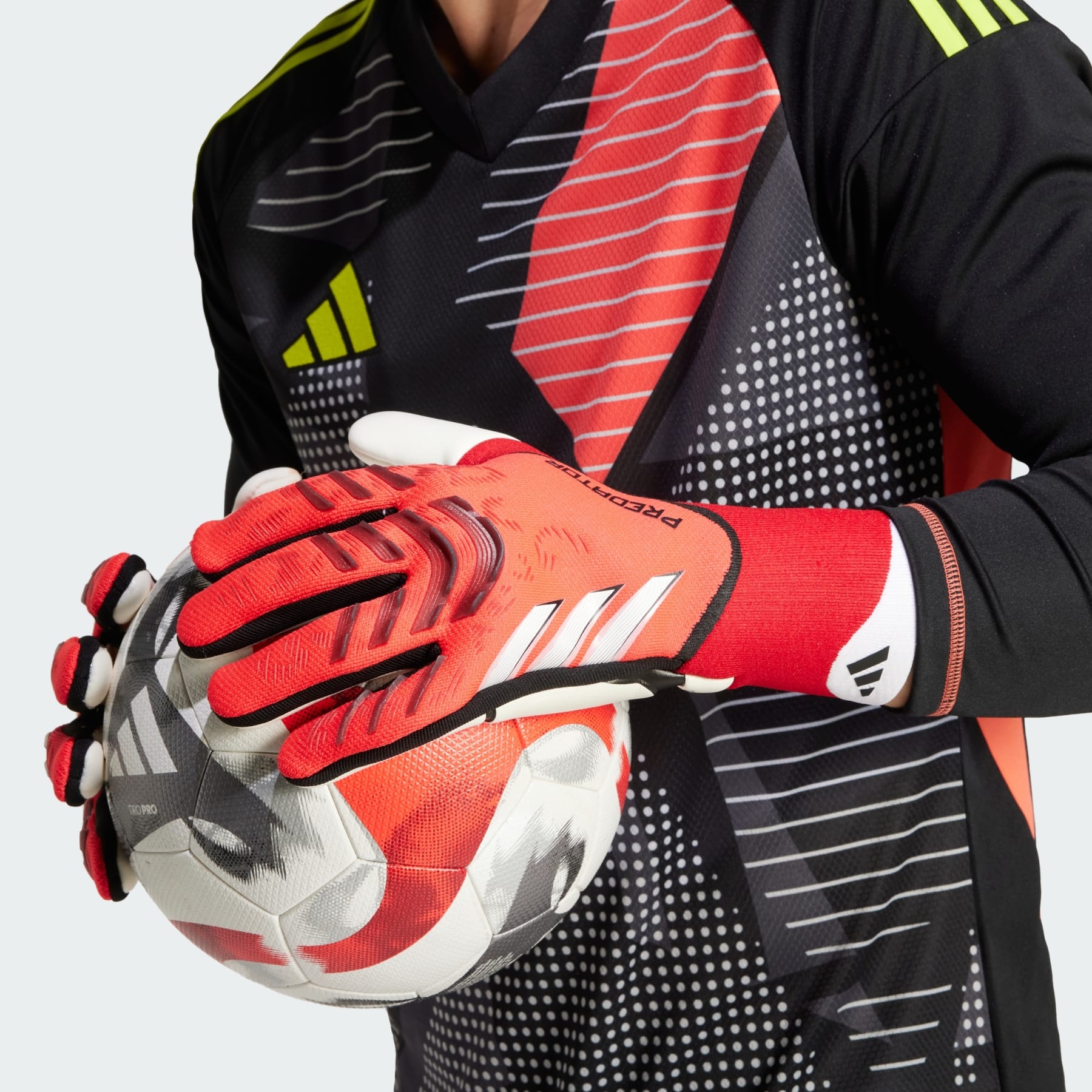 Predator Pro Goalkeeper Gloves - 9