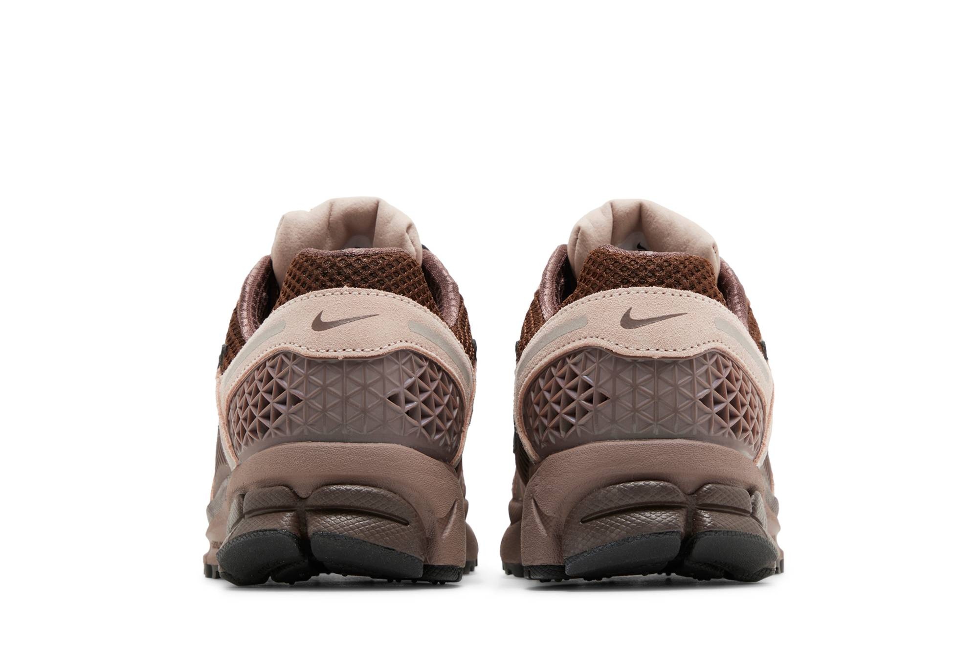 Wmns Air Zoom Vomero 5 'Plum Eclipse' - 6
