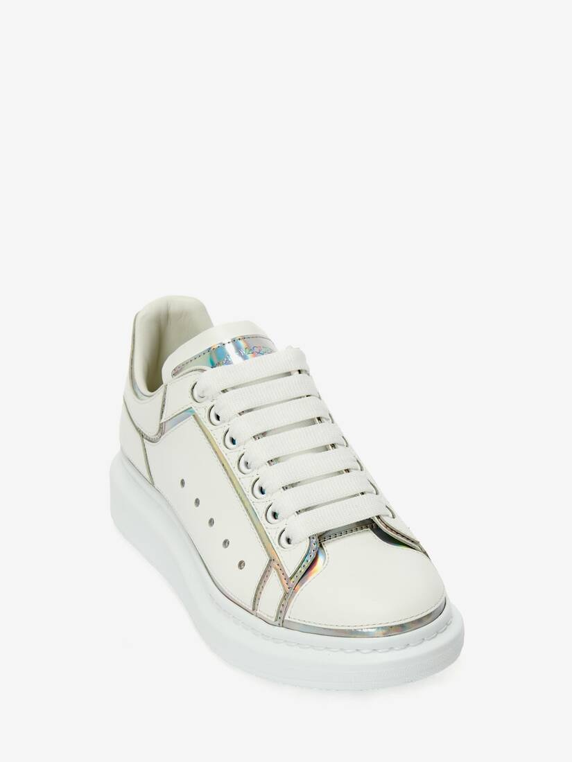 Oversized Sneaker in White/silver - 2
