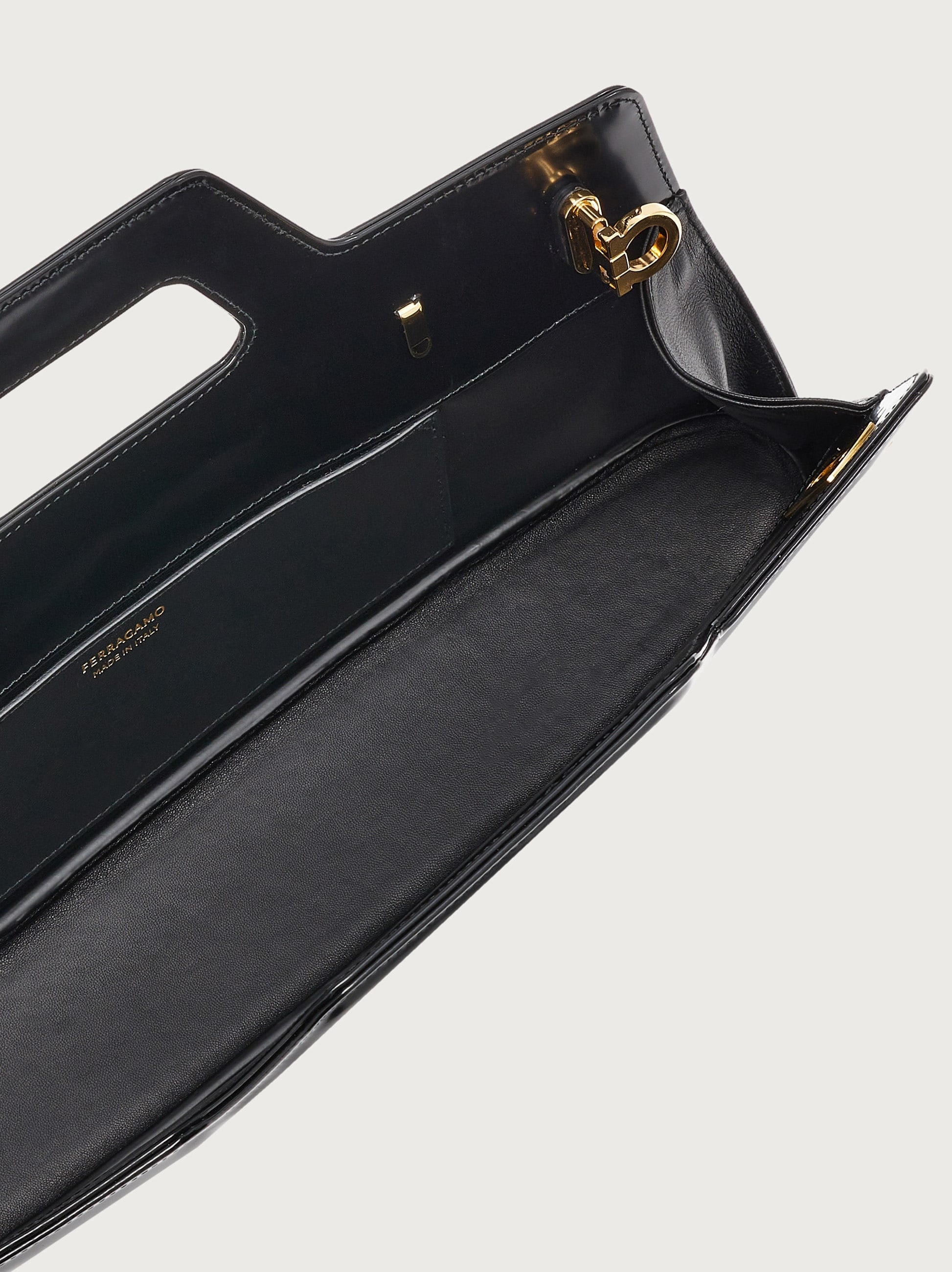 Wanda East-West top handle - 6