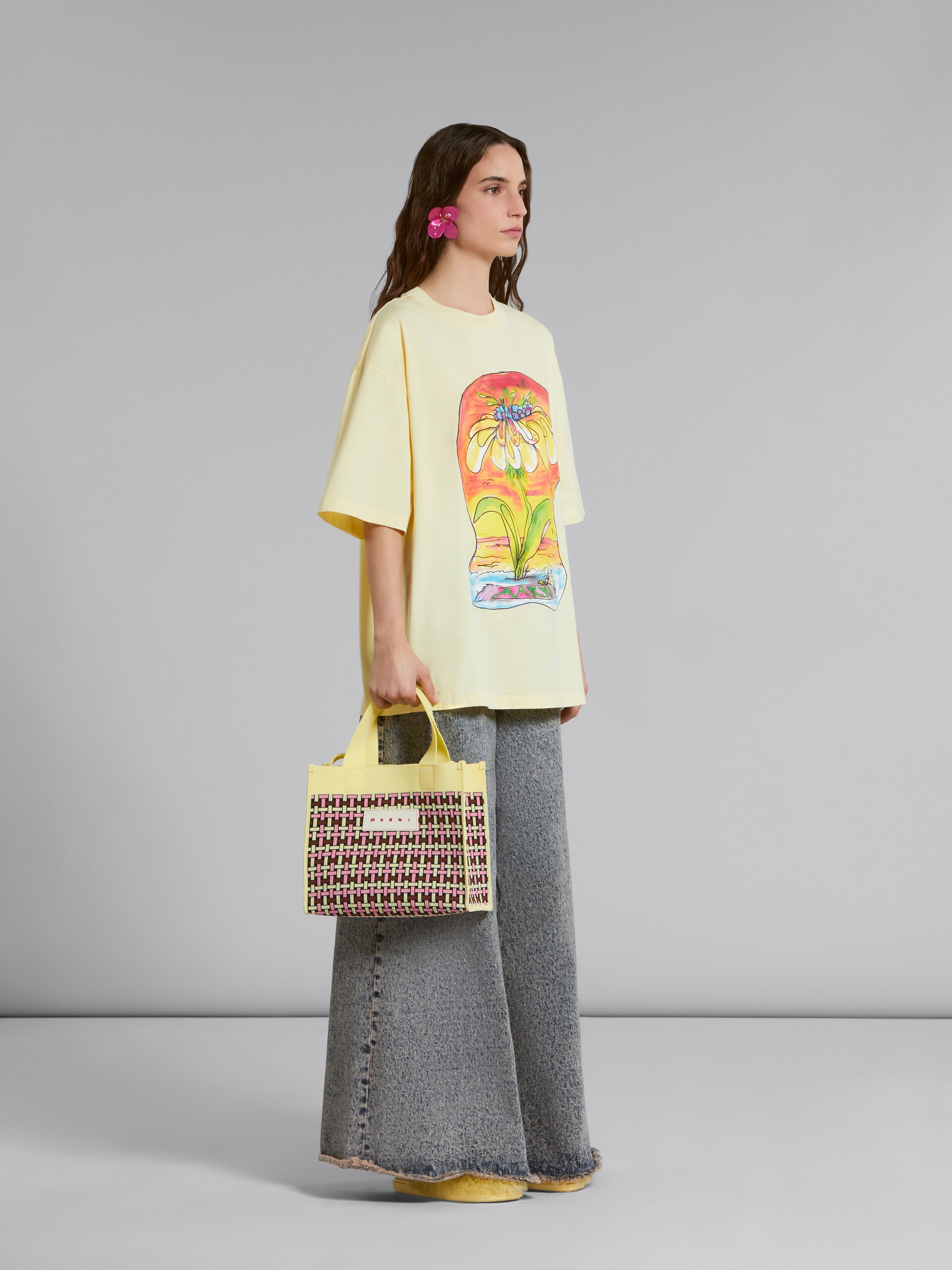 YELLOW T-SHIRT WITH DAYDREAMING PRINT - 5