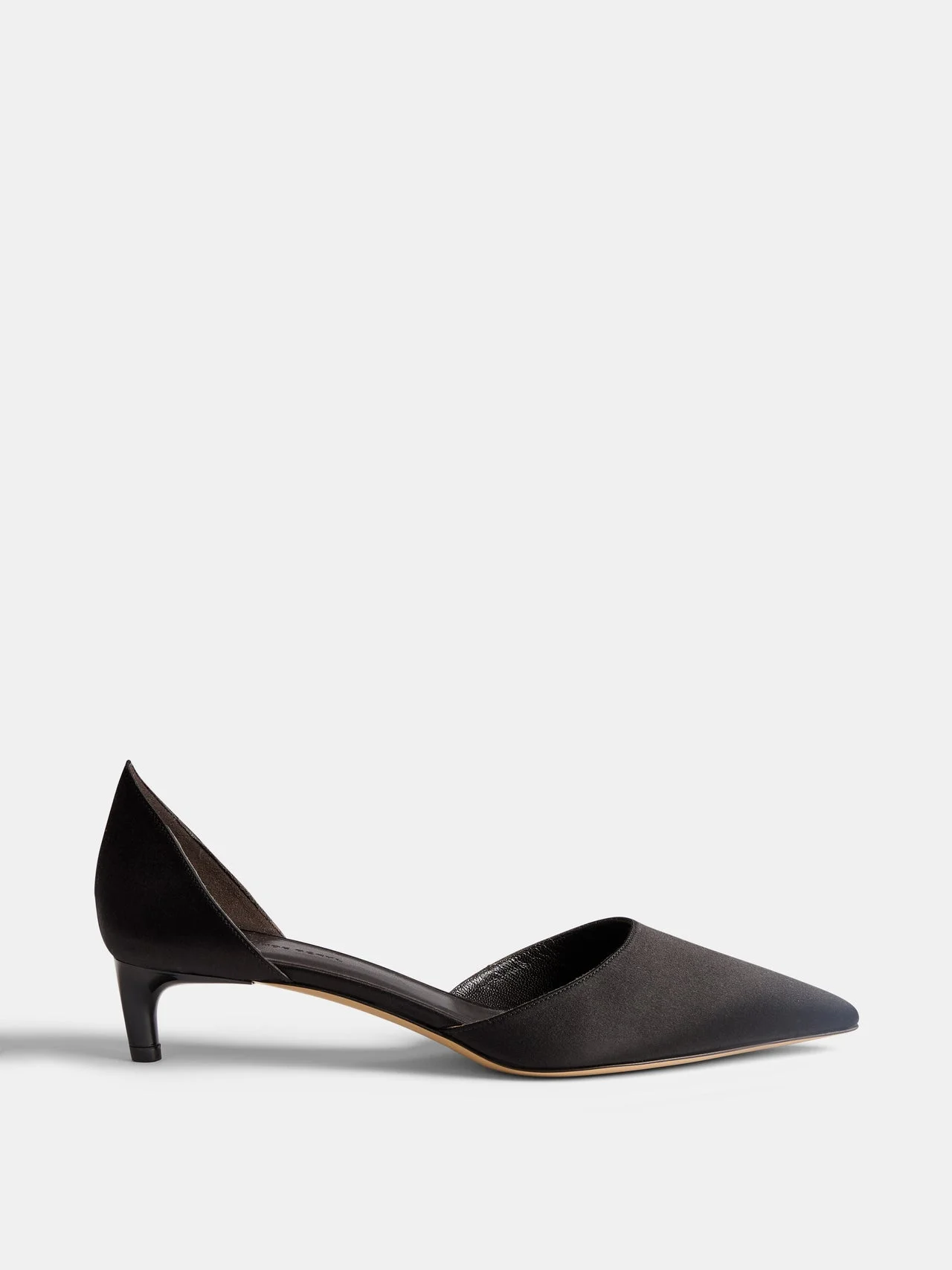 Dakota Kitten / Black Satin - 1