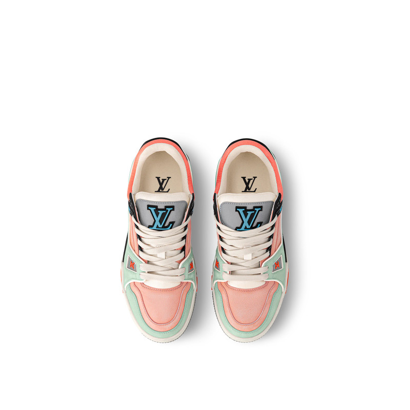 LV Trainer Sneaker 4