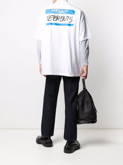 VETEMENTS graphic-print T-shirt outlook