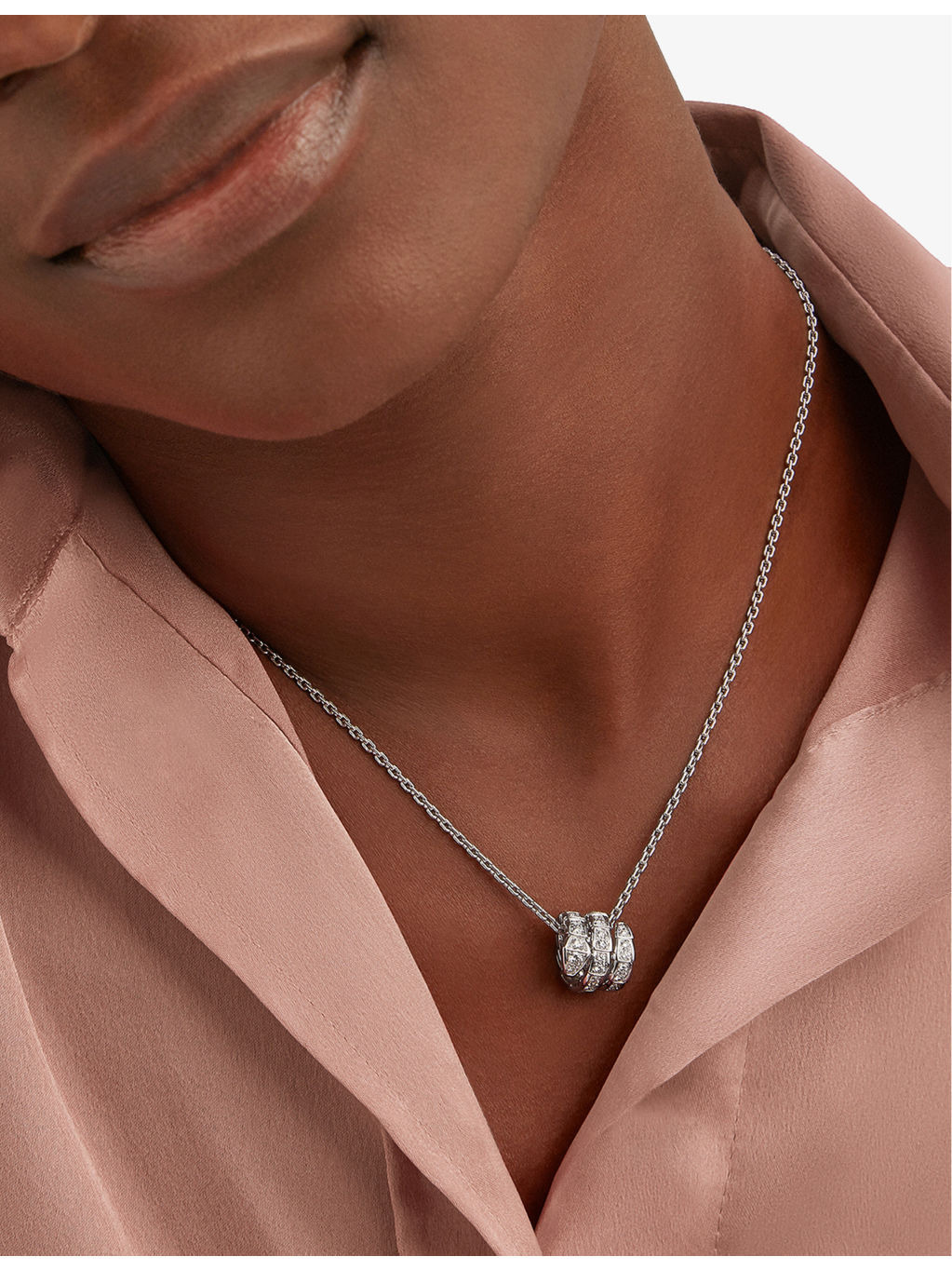 Serpenti Viper 18ct white-gold and 0.63ct round-cut diamond pendant necklace - 4