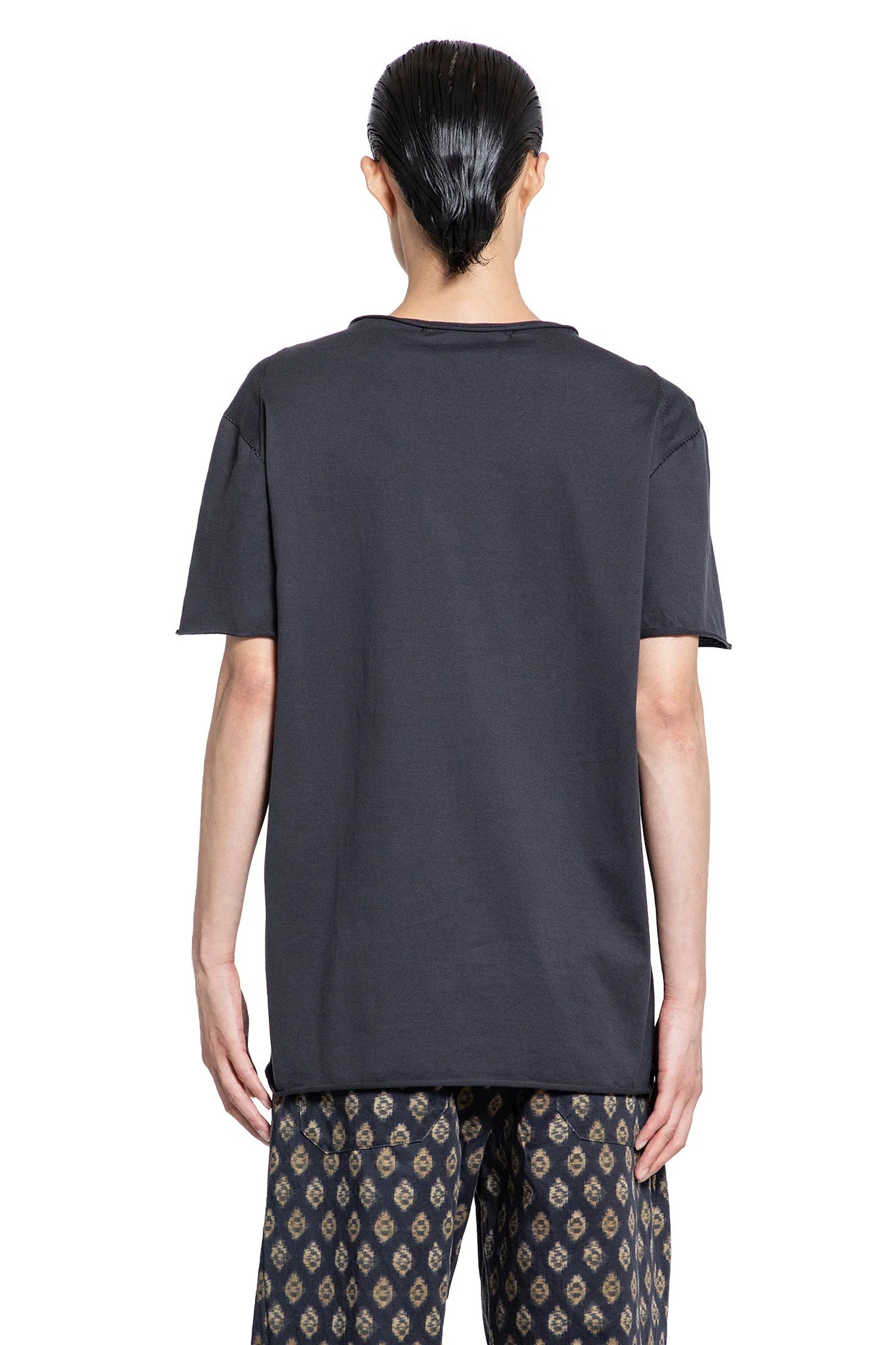 V-neck T-shirt - 3