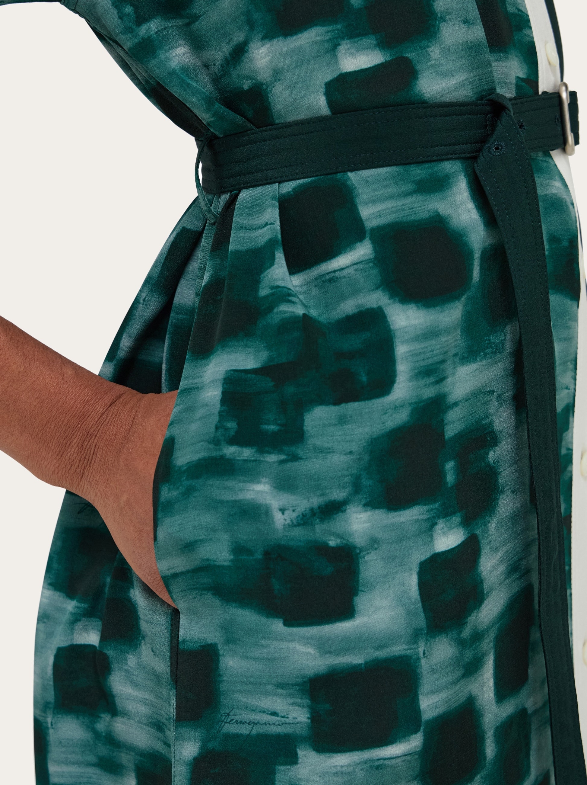 Shirt dress with contrasting prints - 7